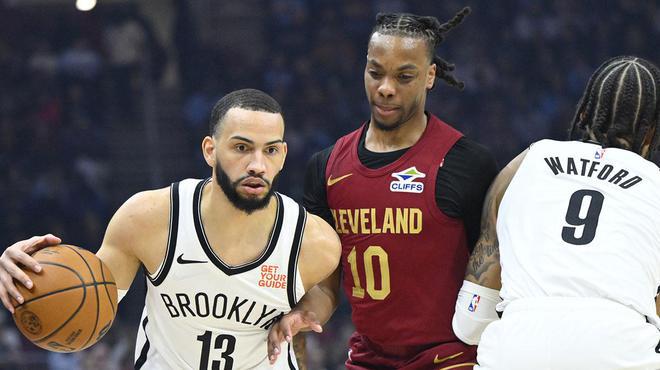 迫使尼克斯 迫使尼克斯