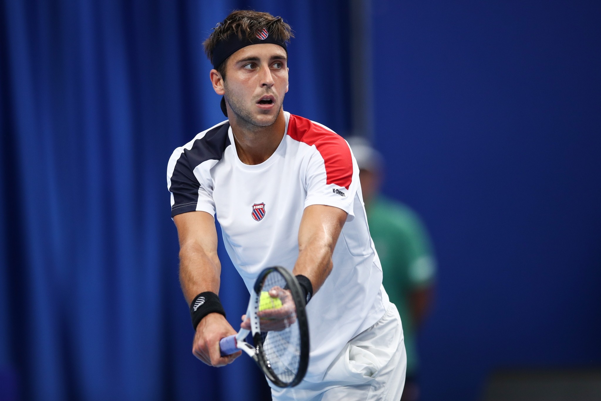 也展现了中 也展现了中