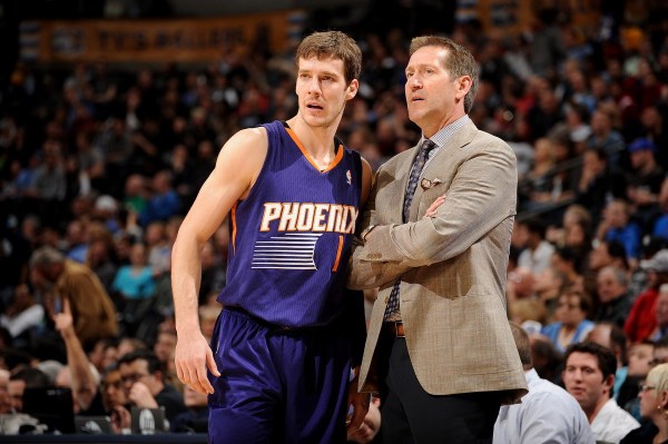 此酒吧由一 此酒吧由一